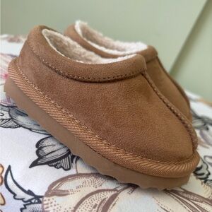 SOLD XPOST Cat & Jack slippers, only used a handful of times inside the house